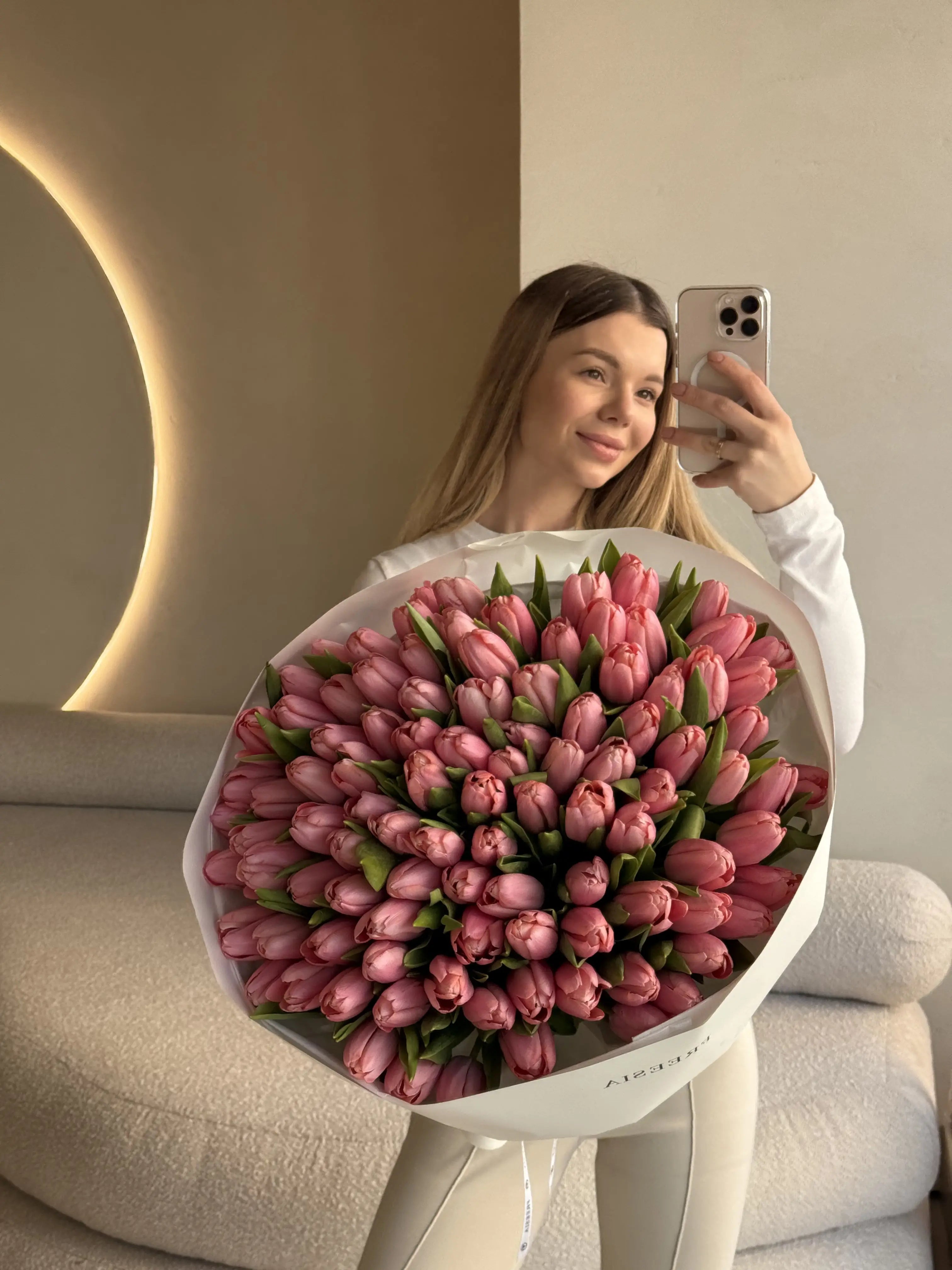Букет з тюльпанів - Freesia
