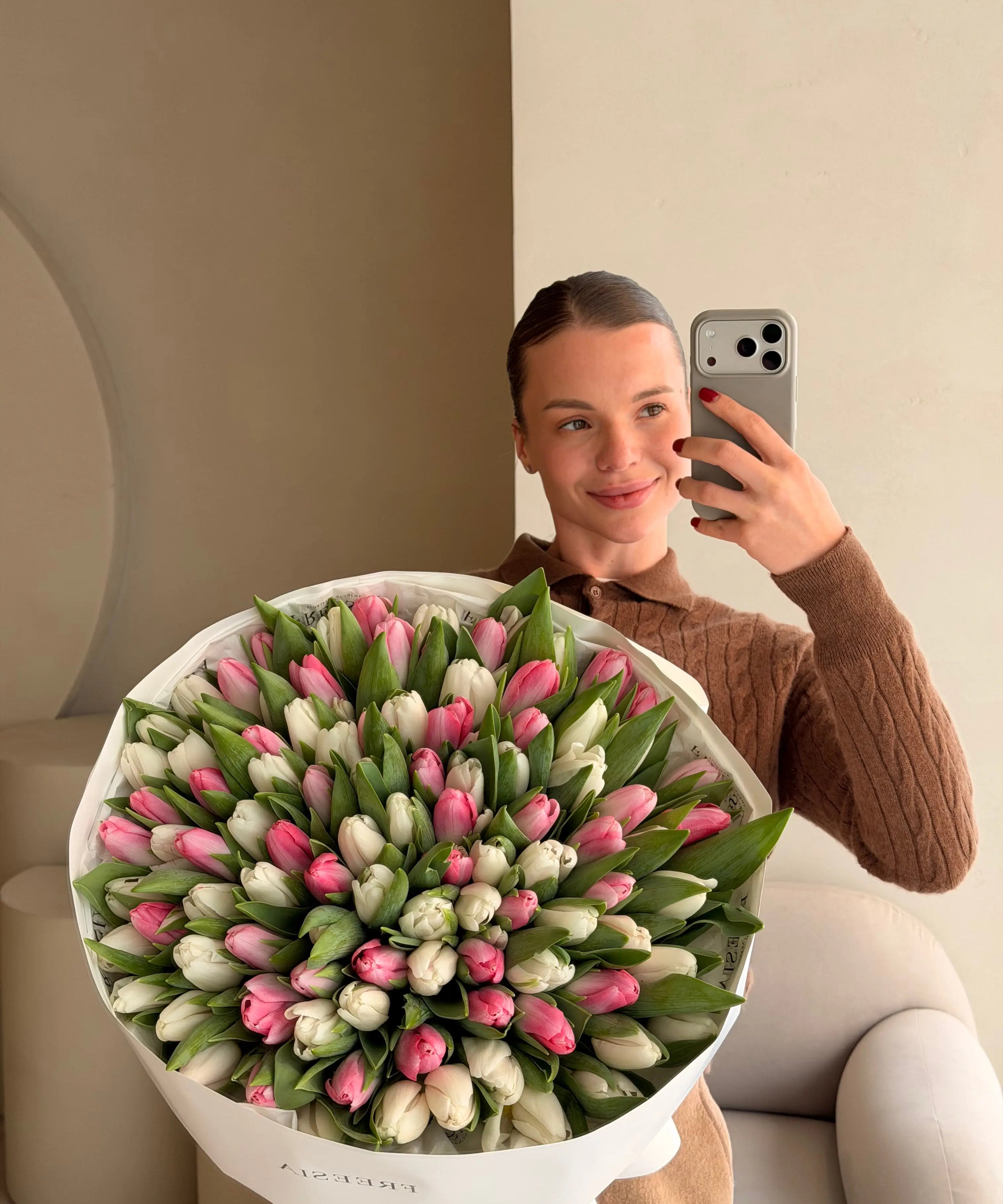 Букет з тюльпанів - Freesia