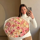 Букет із піоновидних ароматних троянд - Freesia