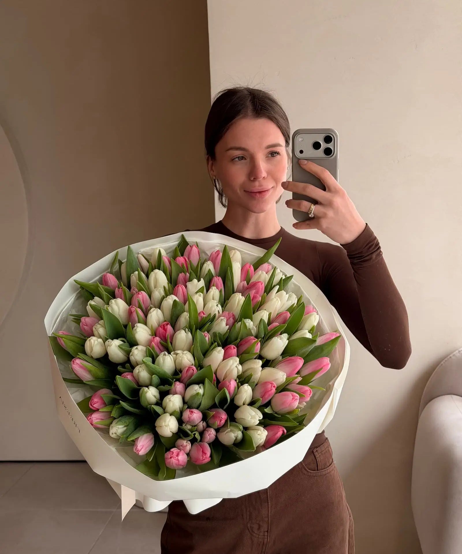 Букет з тюльпанів - Freesia