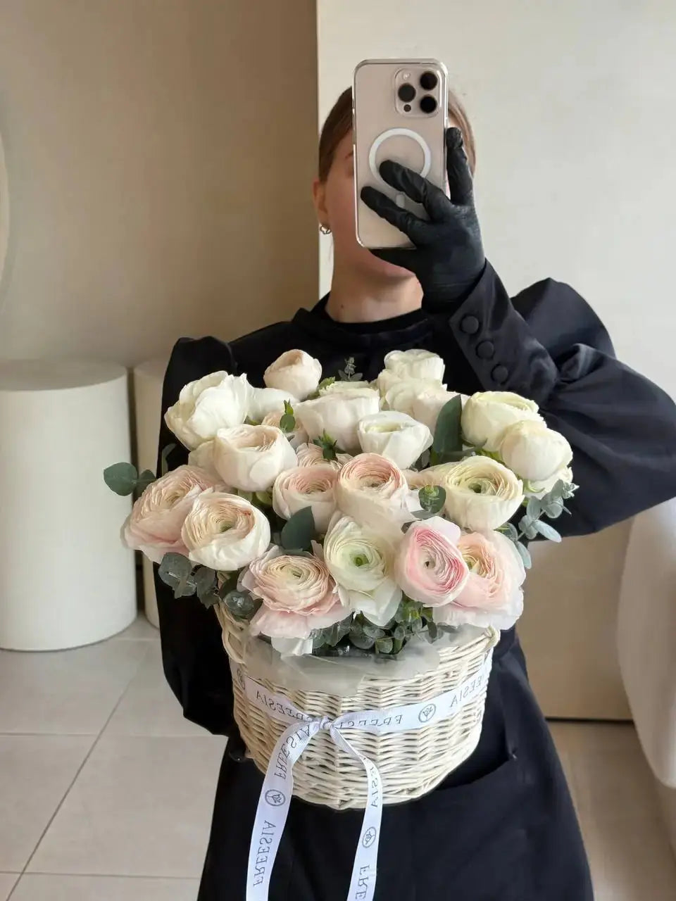 Ранункулюс у кошику - Freesia